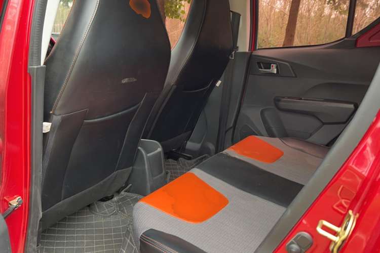 Used BAIC New Energy EC 2017 EC180 Elegant Edition Interior 4