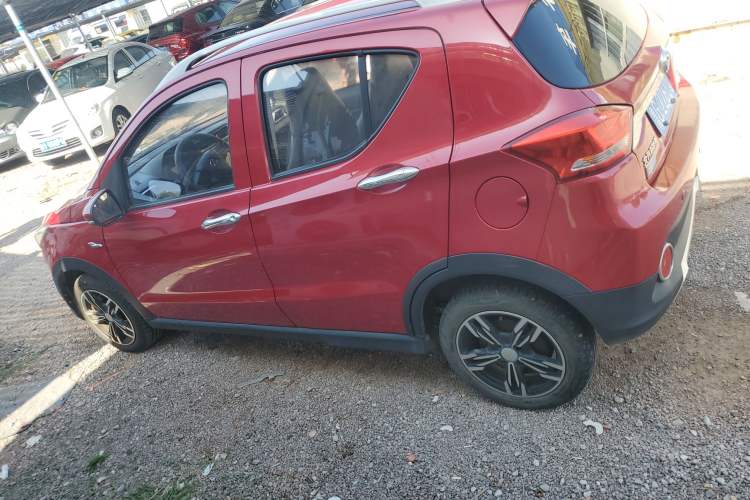 Used BAIC New Energy EC 2017 EC180 Dynamic Edition Left Side