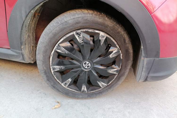 Used BAIC New Energy EC 2017 EC180 Dynamic Edition Right Front Wheel Hub