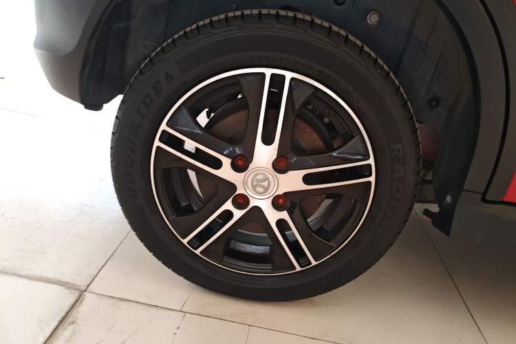 Used BAIC New Energy EC 2017 EC200 Dynamic Edition Right Rear Wheel Hub