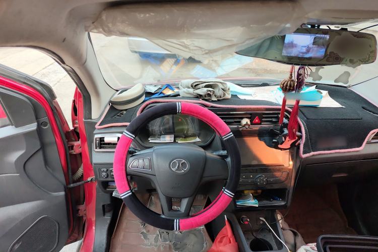 Used BAIC New Energy EC 2017 EC180 Elegant Edition Steering Wheel