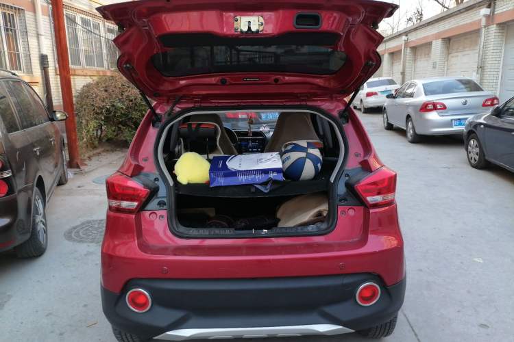 Used BAIC New Energy EC 2017 EC180 Dynamic Edition Trunk