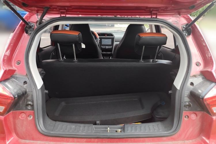 Used BAIC New Energy EC 2017 EC200 Elegant Edition Trunk