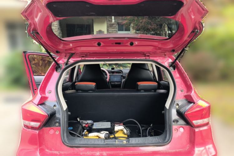 Used BAIC New Energy EC 2017 EC180 Dynamic Edition Trunk