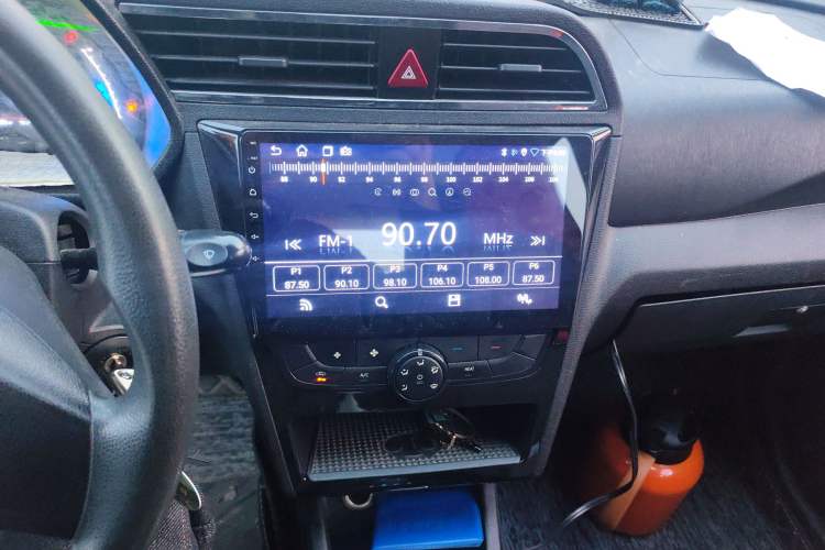 Used BAIC New Energy EC 2017 EC180 Dynamic Edition Audio And AC Panel