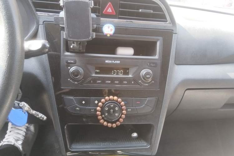 Used BAIC New Energy EC 2017 EC180 Dynamic Edition Audio And AC Panel