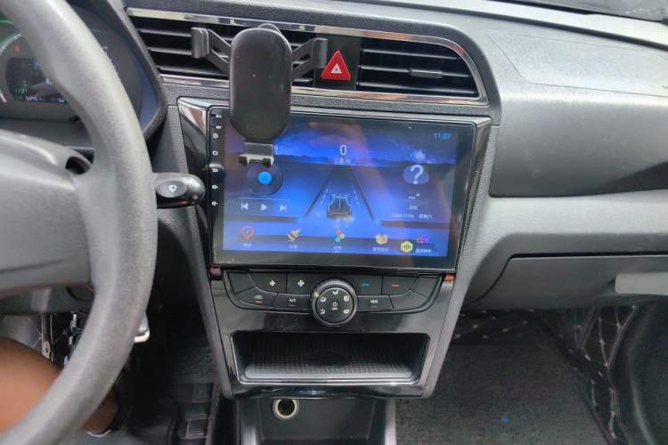 Used BAIC New Energy EC 2017 EC180 Dynamic Edition Audio And AC Panel