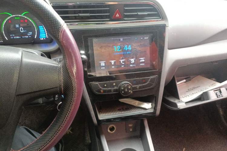 Used BAIC New Energy EC 2017 EC180 Elegant Edition Audio And AC Panel