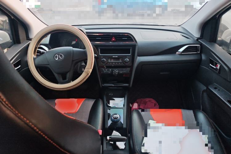 Used BAIC New Energy EC 2017 EC200 Dynamic Edition Center Console