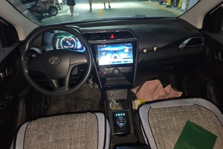 Used BAIC New Energy EC 2017 EC180 Dynamic Edition Center Console