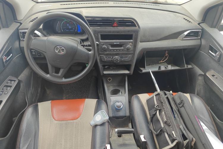 Used BAIC New Energy EC 2017 EC180 Dynamic Edition Center Console