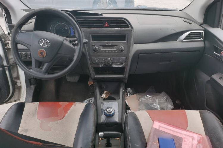 Used BAIC New Energy EC 2017 EC180 Dynamic Edition Center Console