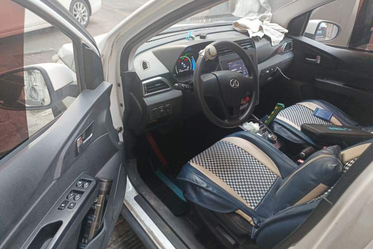 Used BAIC New Energy EC 2017 EC180 Dynamic Edition Driver Seat