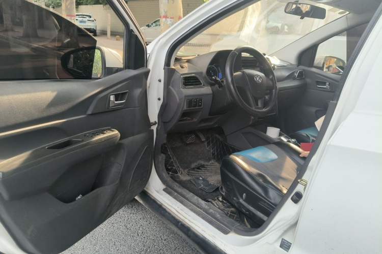Used BAIC New Energy EC 2017 EC180 Dynamic Edition Driver Seat
