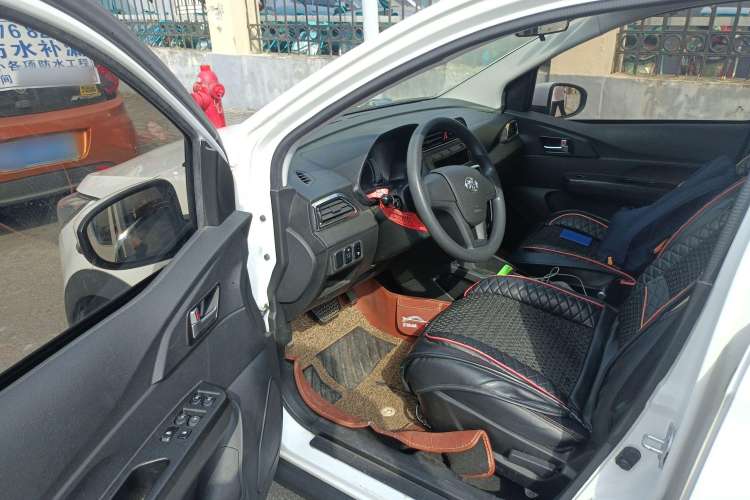 Used BAIC New Energy EC 2017 EC200 Dynamic Edition Driver Seat