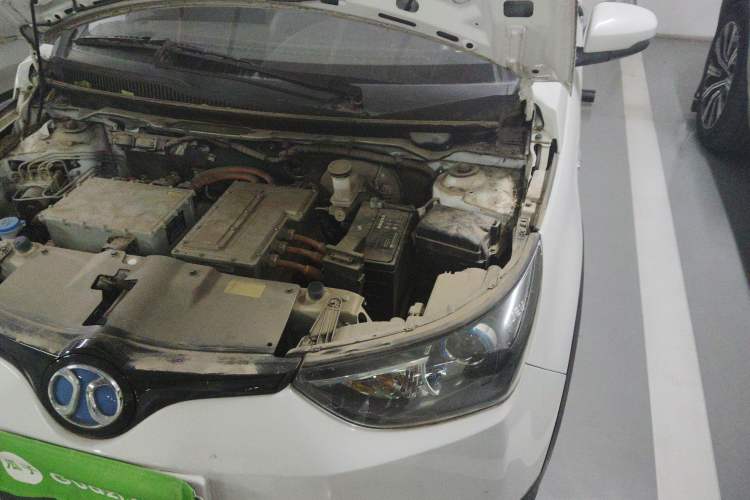 Used BAIC New Energy EC 2017 EC200 Elegant Edition Engine Bay Left