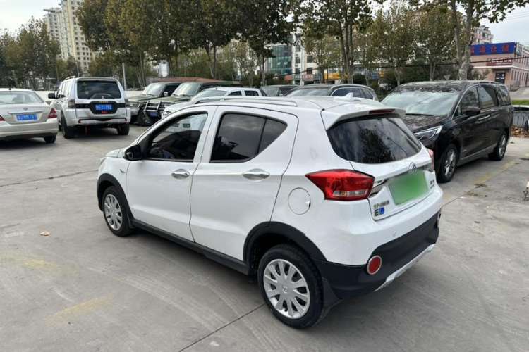 Used BAIC New Energy EC 2017 EC180 Dynamic Edition Exterior 2