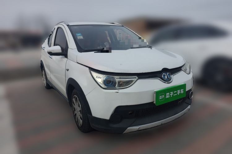 Used BAIC New Energy EC 2017 EC180 Dynamic Edition Front Right 45 Deg