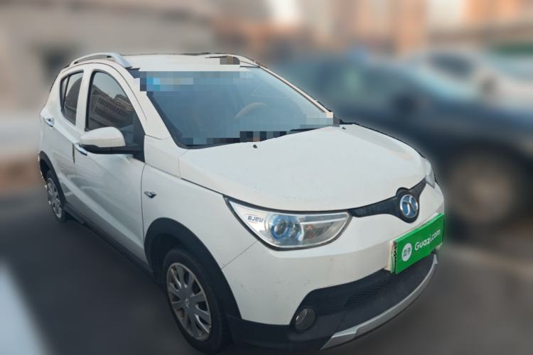 Used BAIC New Energy EC 2017 EC200 Dynamic Edition Front Right 45 Deg