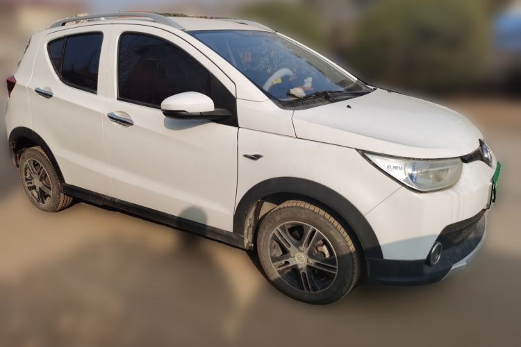 Used BAIC New Energy EC 2017 EC200 Dynamic Edition Front Right 45 Deg