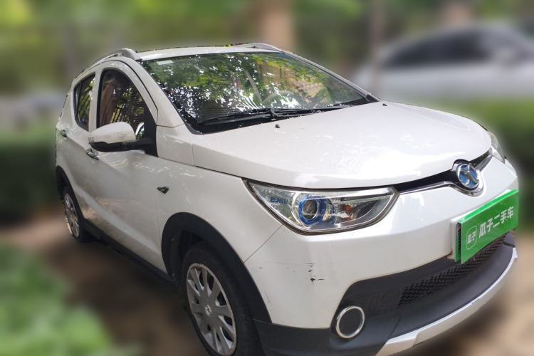 Used BAIC New Energy EC 2017 EC180 Dynamic Edition Front Right 45 Deg