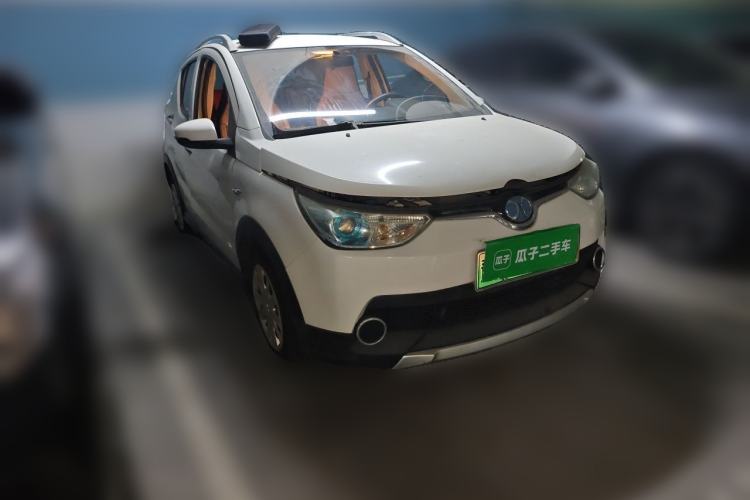 Used BAIC New Energy EC 2017 EC180 Dynamic Edition Front Right 45 Deg