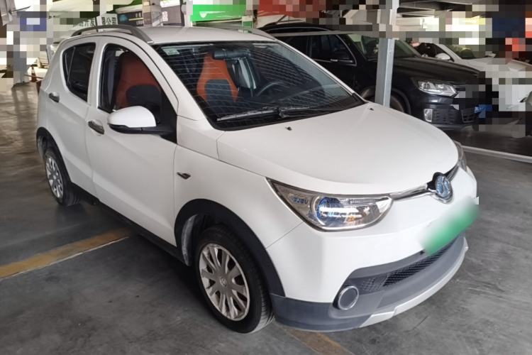 Used BAIC New Energy EC 2017 EC180 Dynamic Edition Front Right 45 Deg