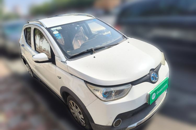 Used BAIC New Energy EC 2017 EC200 Dynamic Edition Front Right 45 Deg