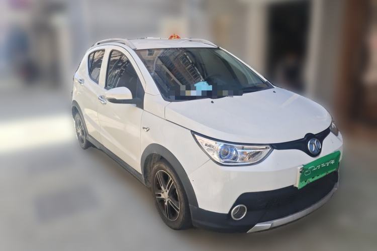 Used BAIC New Energy EC 2017 EC200 Dynamic Edition Front Right 45 Deg