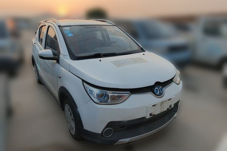 Used BAIC New Energy EC 2017 EC180 Dynamic Edition Front Right 45 Deg