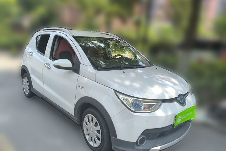 Used BAIC New Energy EC 2017 EC180 Dynamic Edition Front Right 45 Deg