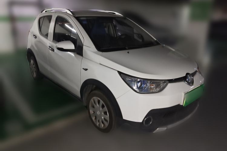 Used BAIC New Energy EC 2017 EC180 Dynamic Edition Front Right 45 Deg