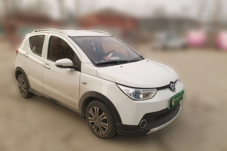 Used BAIC New Energy EC 2017 EC180 Dynamic Edition Front Right 45 Deg