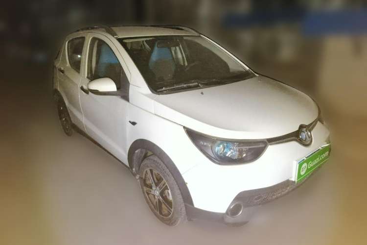 Used BAIC New Energy EC 2017 EC180 Elegant Edition Front Right 45 Deg