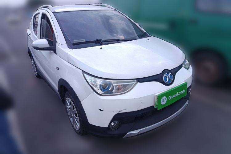 Used BAIC New Energy EC 2017 EC200 Dynamic Edition Front Right 45 Deg