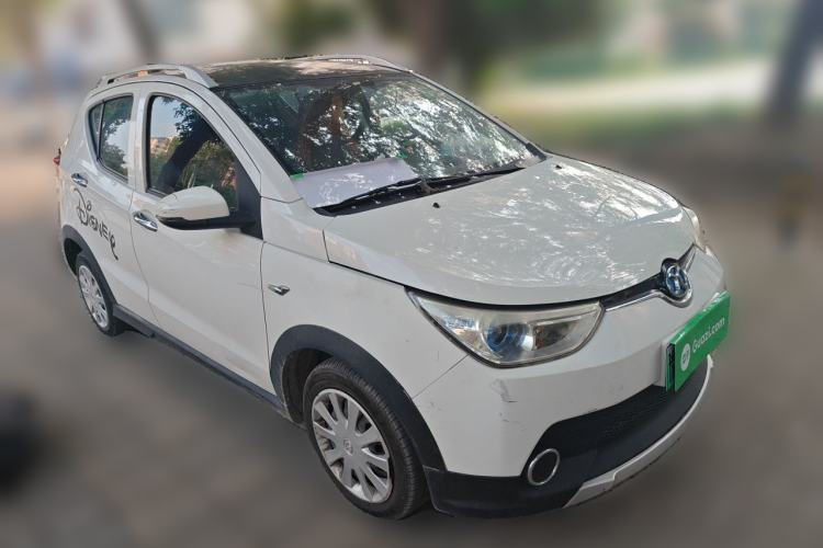 Used BAIC New Energy EC 2017 EC180 Dynamic Edition Front Right 45 Deg