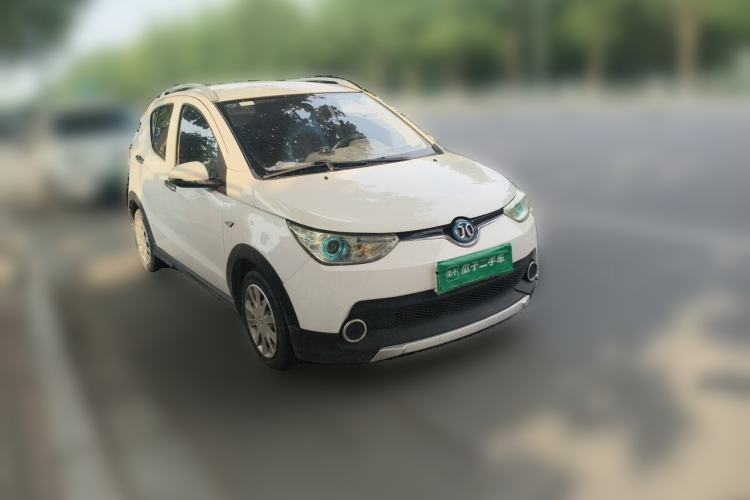 Used BAIC New Energy EC 2017 EC180 Dynamic Edition Front Right 45 Deg
