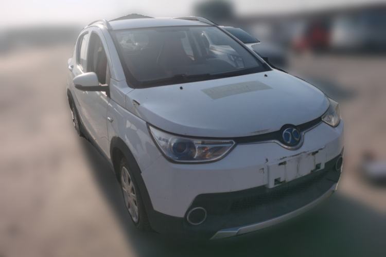 Used BAIC New Energy EC 2017 EC180 Dynamic Edition Front Right 45 Deg