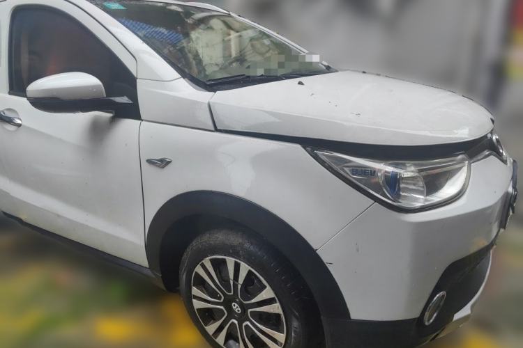 Used BAIC New Energy EC 2017 EC180 Dynamic Edition Front Right 45 Deg