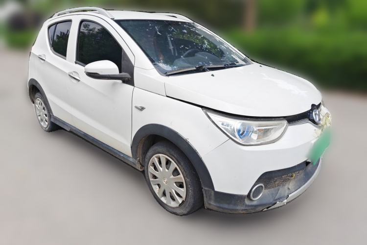Used BAIC New Energy EC 2017 EC180 Dynamic Edition Front Right 45 Deg