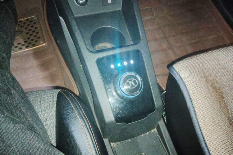 Used BAIC New Energy EC 2017 EC200 Elegant Edition Gear Lever