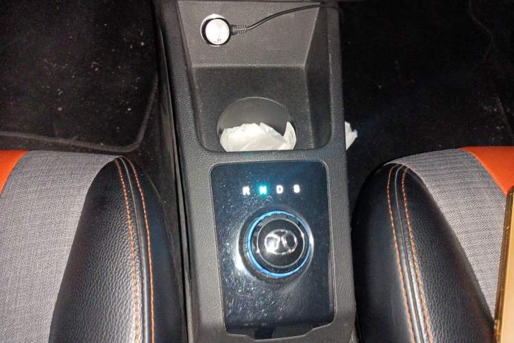 Used BAIC New Energy EC 2017 EC200 Dynamic Edition Gear Lever
