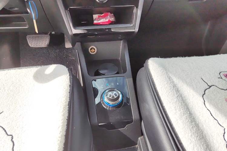 Used BAIC New Energy EC 2017 EC200 Dynamic Edition Gear Lever