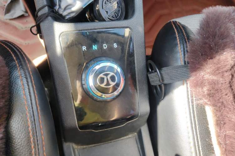Used BAIC New Energy EC 2017 EC200 Dynamic Edition Gear Lever