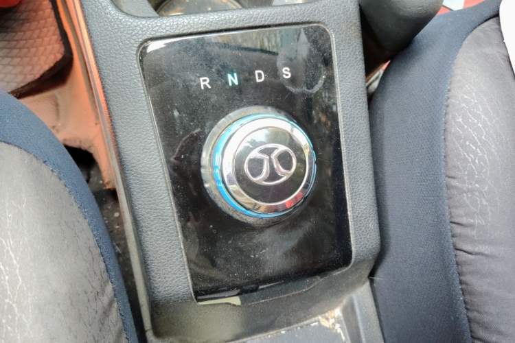 Used BAIC New Energy EC 2017 EC180 Dynamic Edition Gear Lever