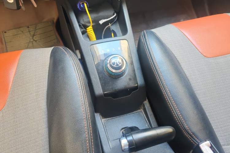 Used BAIC New Energy EC 2017 EC200 Dynamic Edition Gear Lever