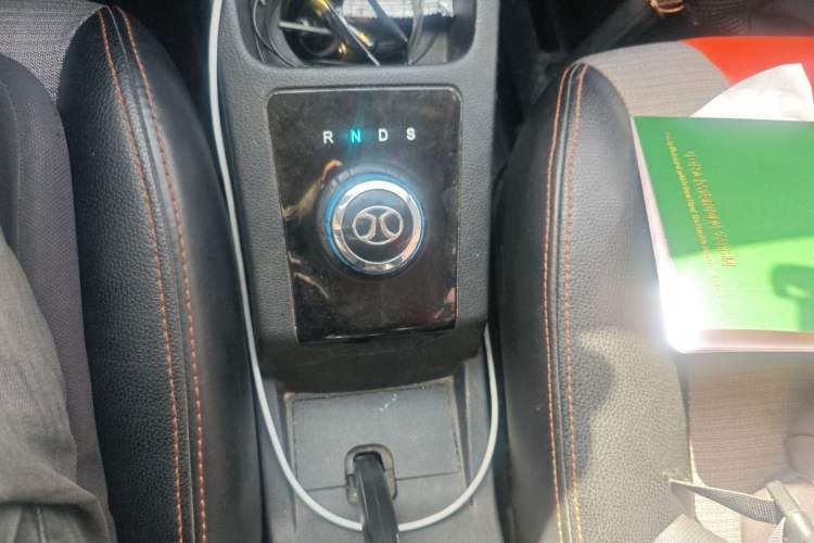 Used BAIC New Energy EC 2017 EC180 Dynamic Edition Gear Lever