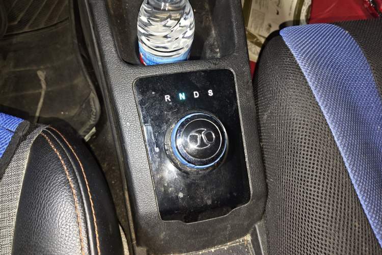 Used BAIC New Energy EC 2017 EC180 Dynamic Edition Gear Lever