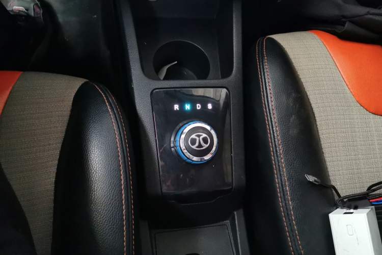 Used BAIC New Energy EC 2017 EC180 Dynamic Edition Gear Lever