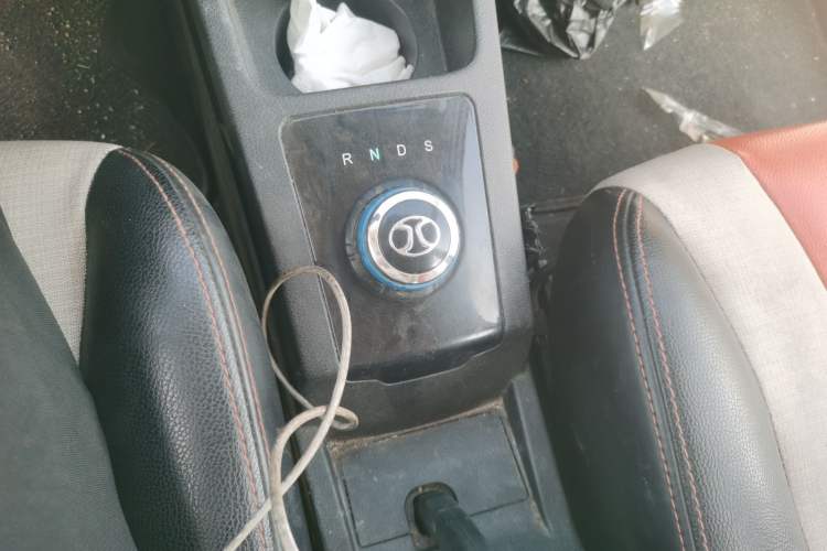 Used BAIC New Energy EC 2017 EC180 Dynamic Edition Gear Lever